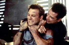 断箭电影在线观看,揭秘特工世界中的生死较量与情感纠葛 第2张 断箭电影在线观看,揭秘特工世界中的生死较量与情感纠葛 第2张