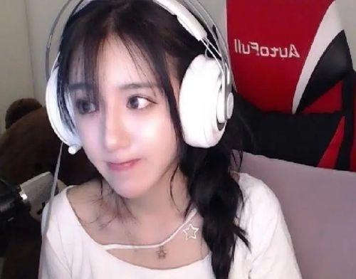 婷子直播间吃瓜的网红,一场吃瓜盛宴背后的故事 第2张 婷子直播间吃瓜的网红,一场吃瓜盛宴背后的故事 第2张